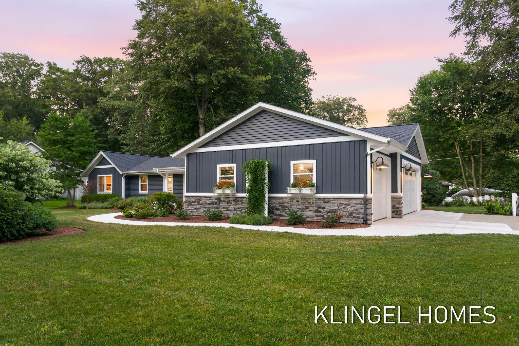 1371 Edgewood Drive
