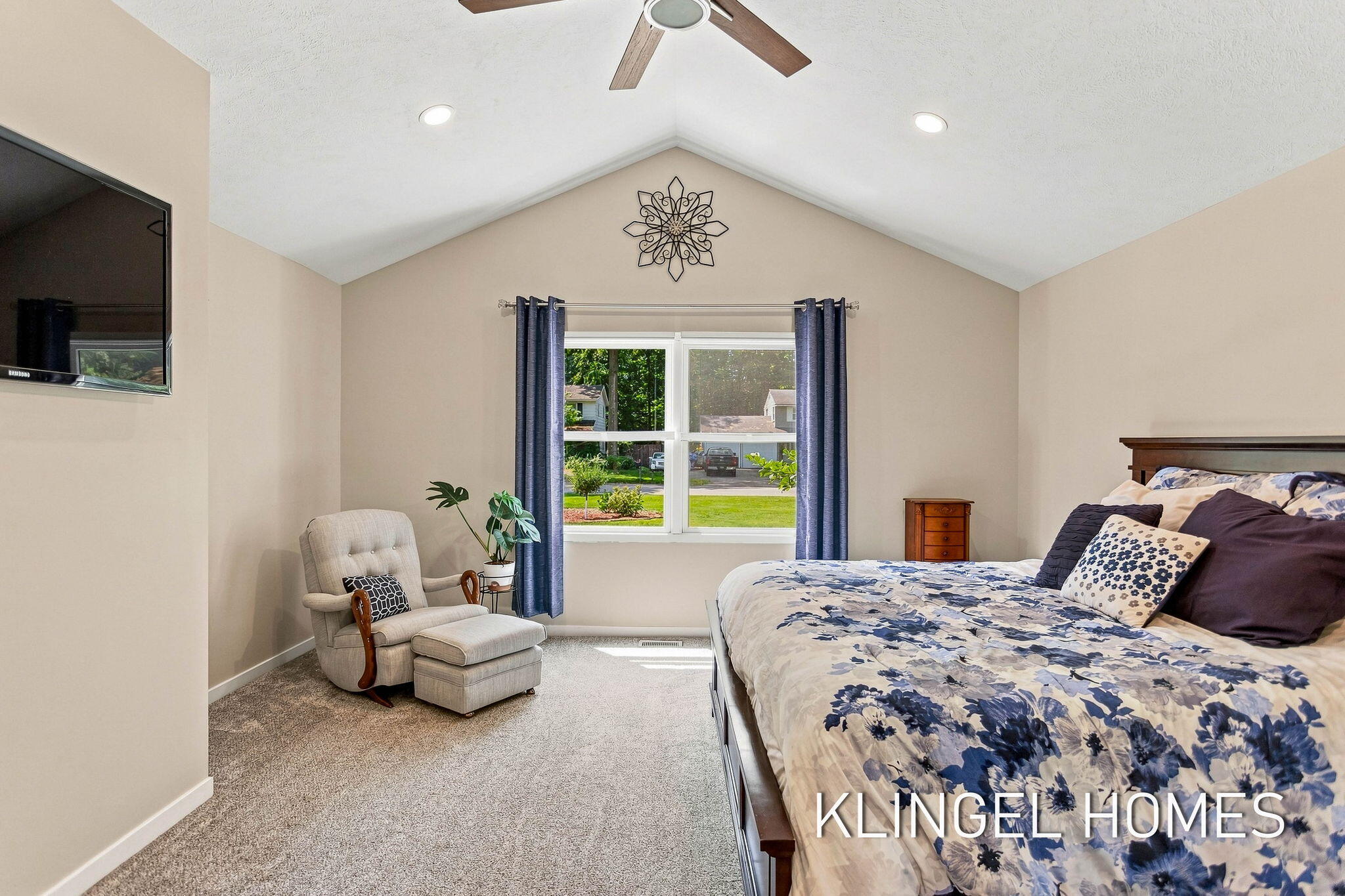 1371 Edgewood Drive