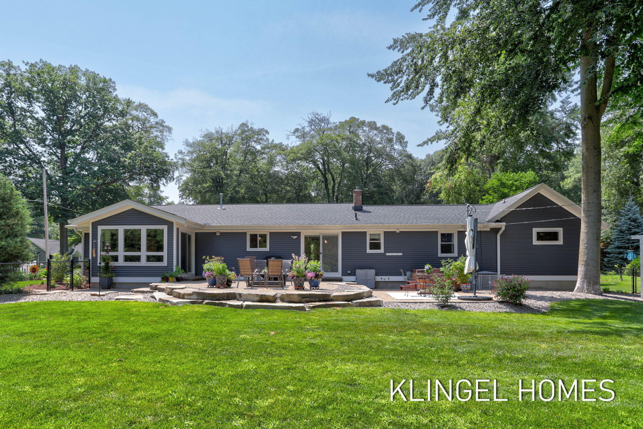 1371 Edgewood Drive