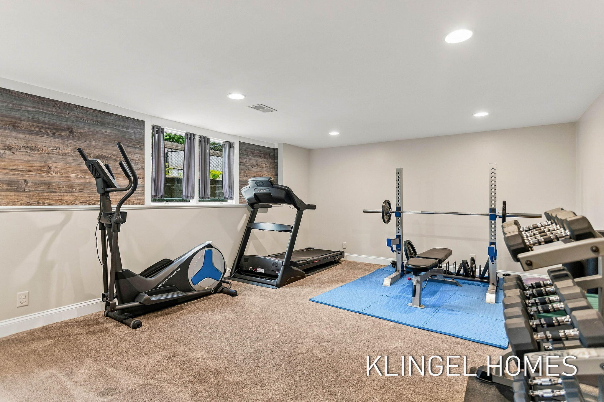 1371 Edgewood Drive
