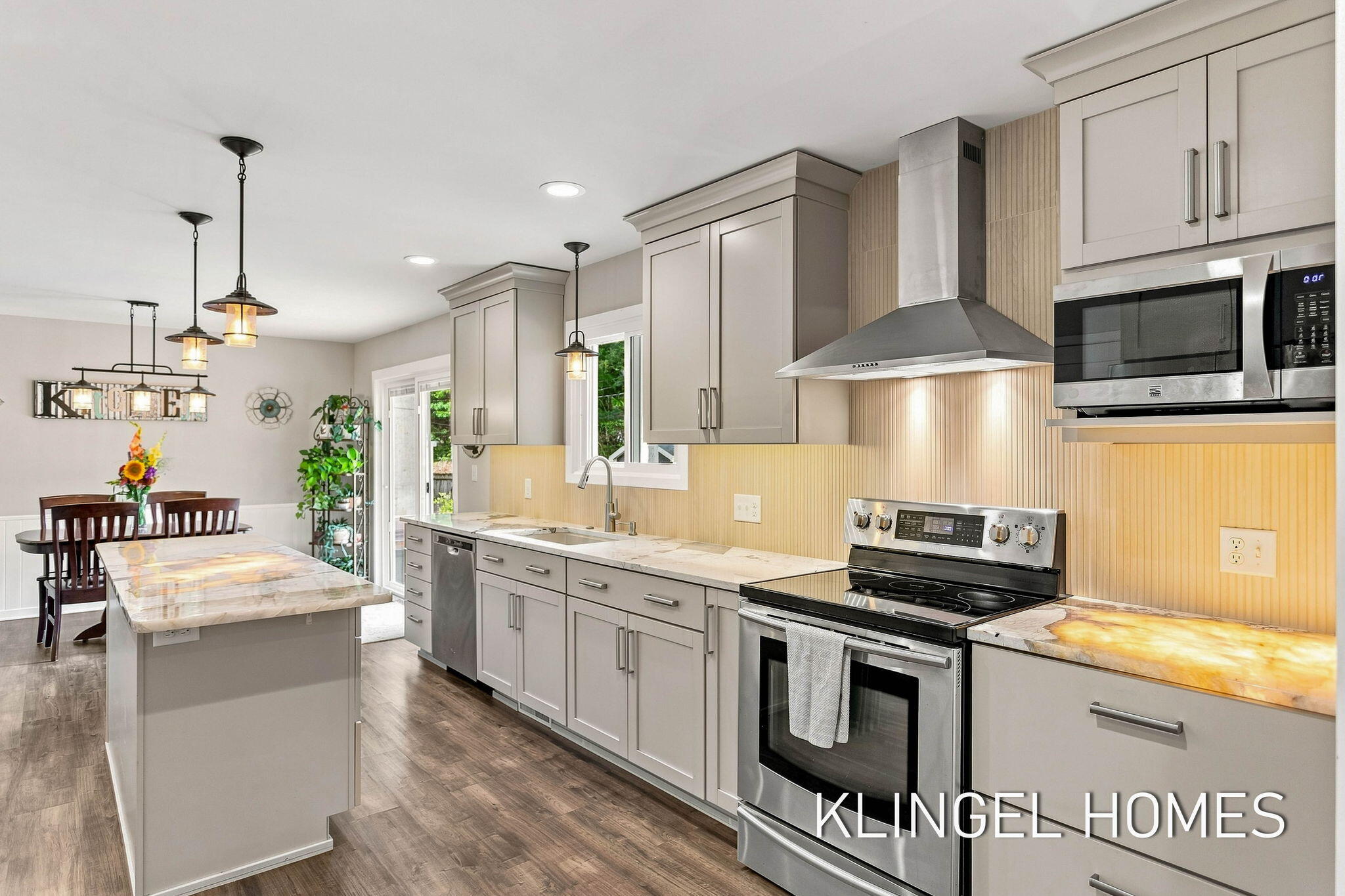 1371 Edgewood Drive