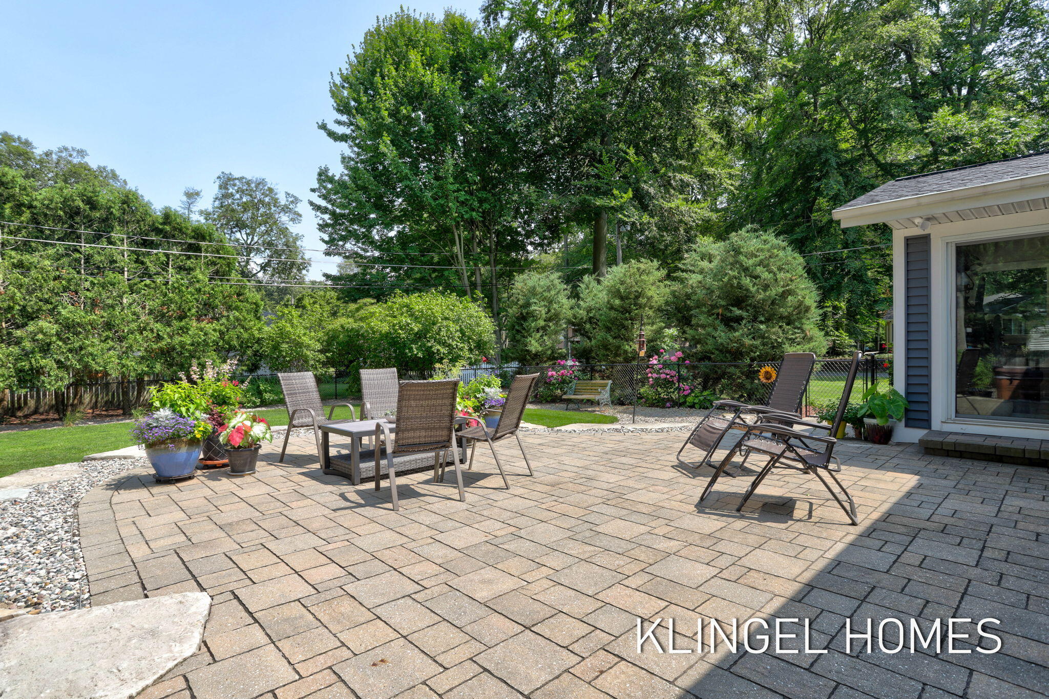 1371 Edgewood Drive