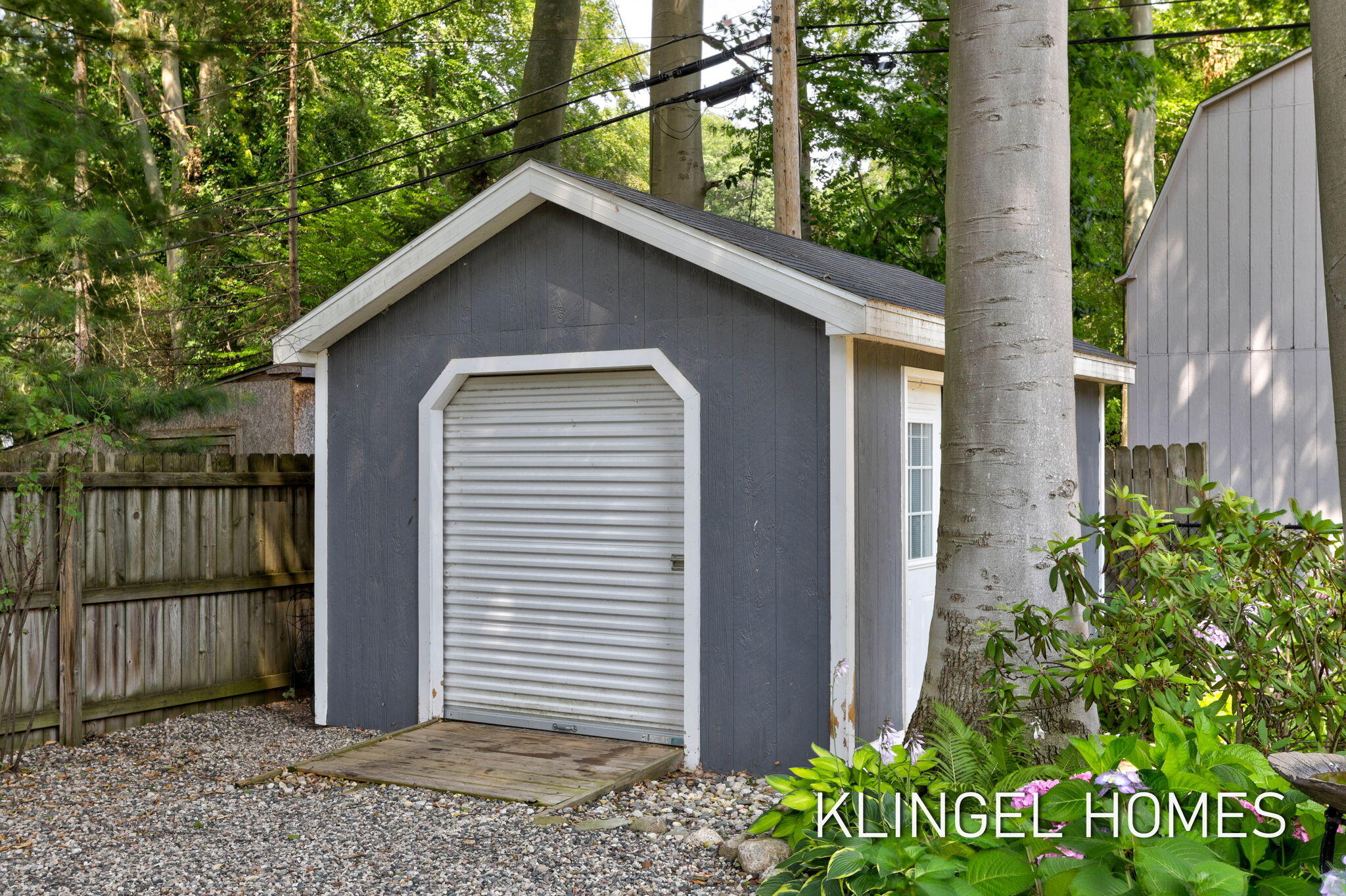 1371 Edgewood Drive