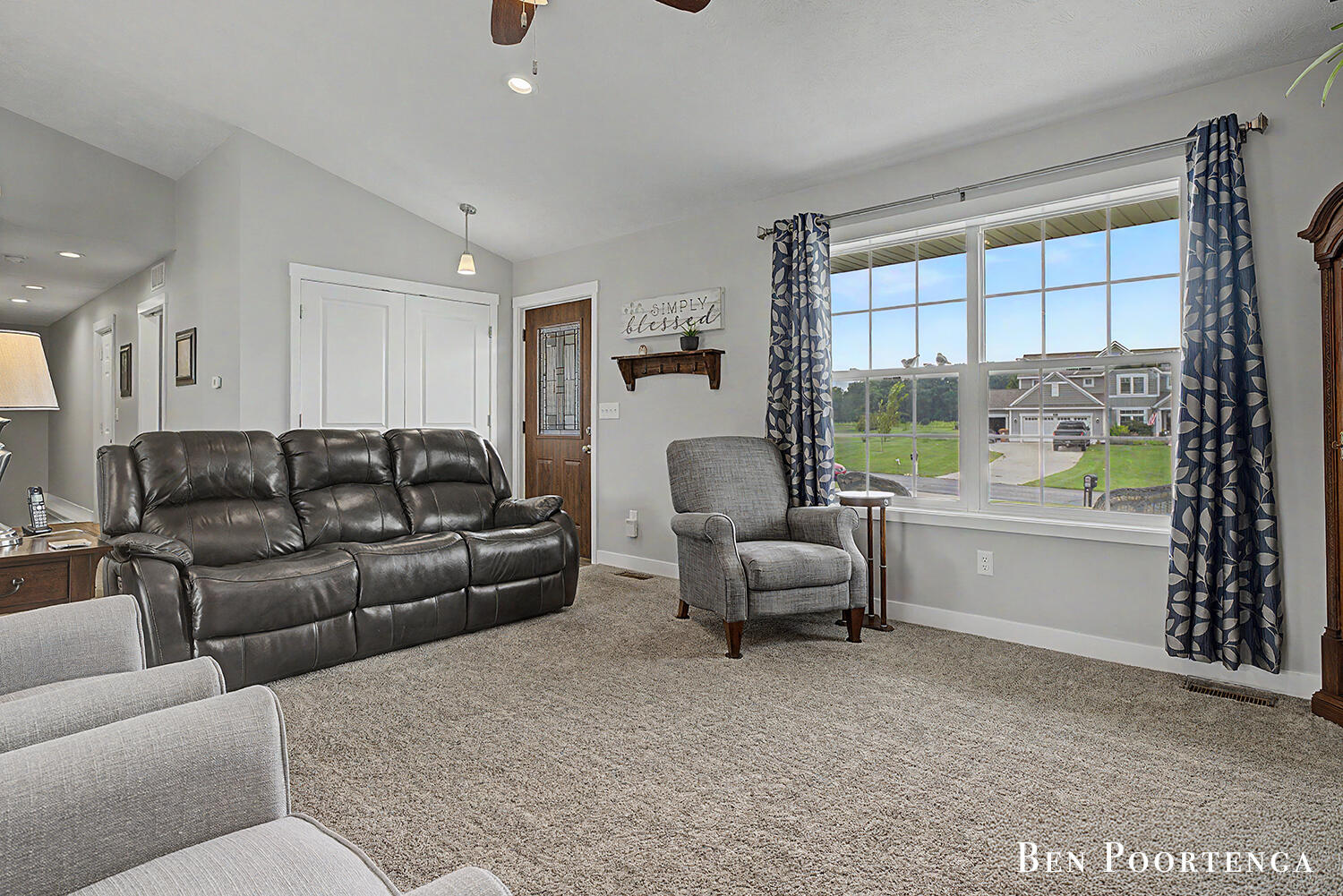 9120 Wabasis Pointe Drive NE