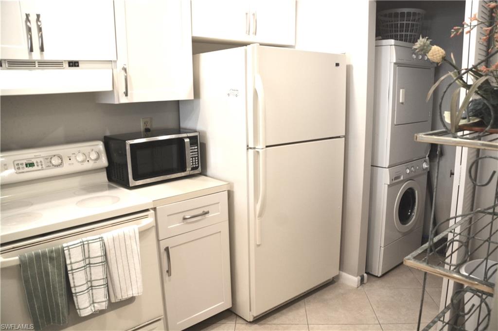 693 Seaview CT # 209 Unit: A-209