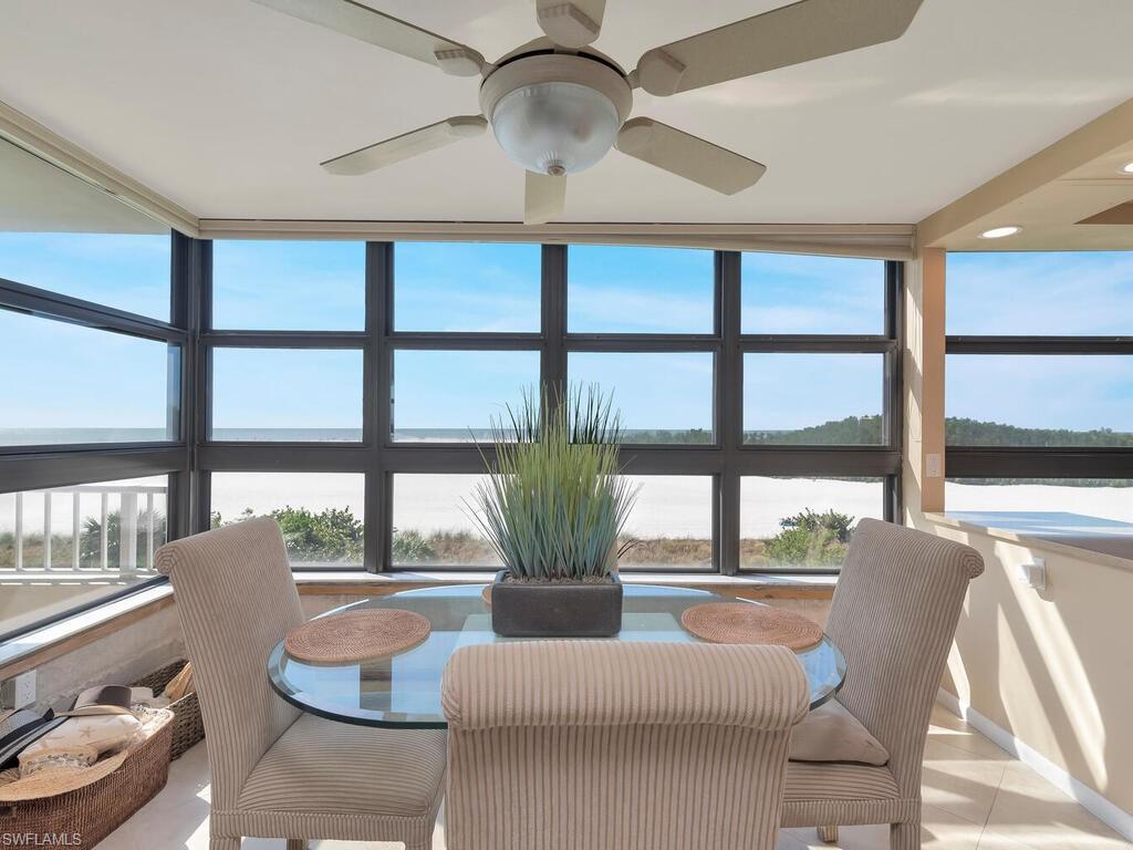 320 Seaview CT # 311 Unit: 2-311