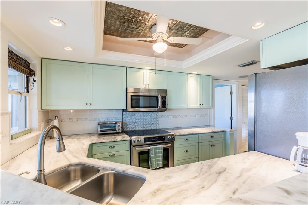 900 Collier CT # 303