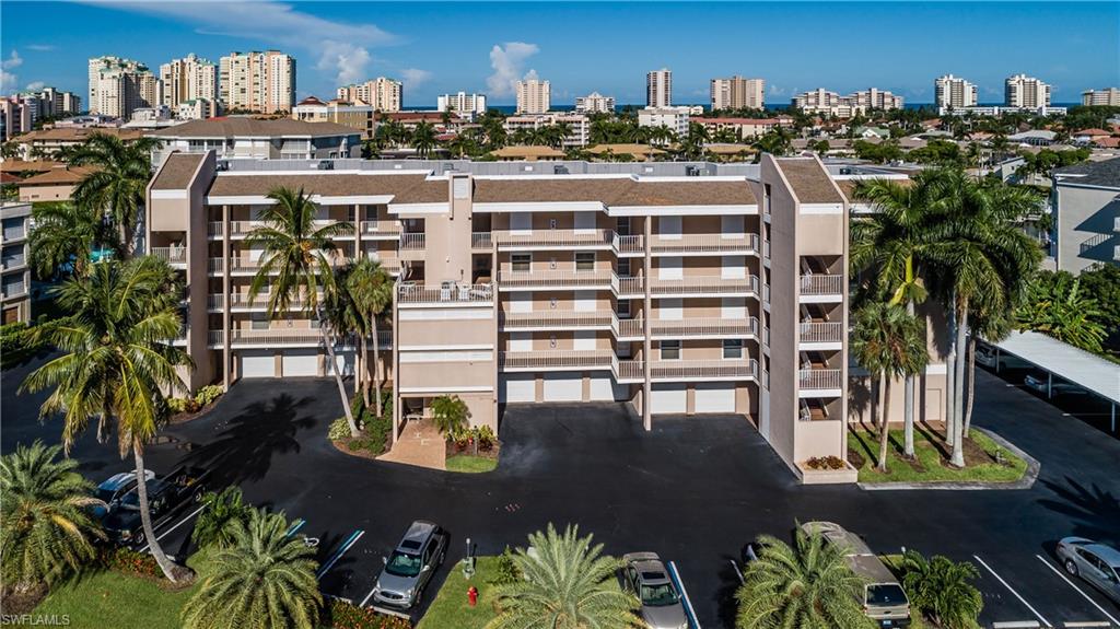 900 Collier CT # 303