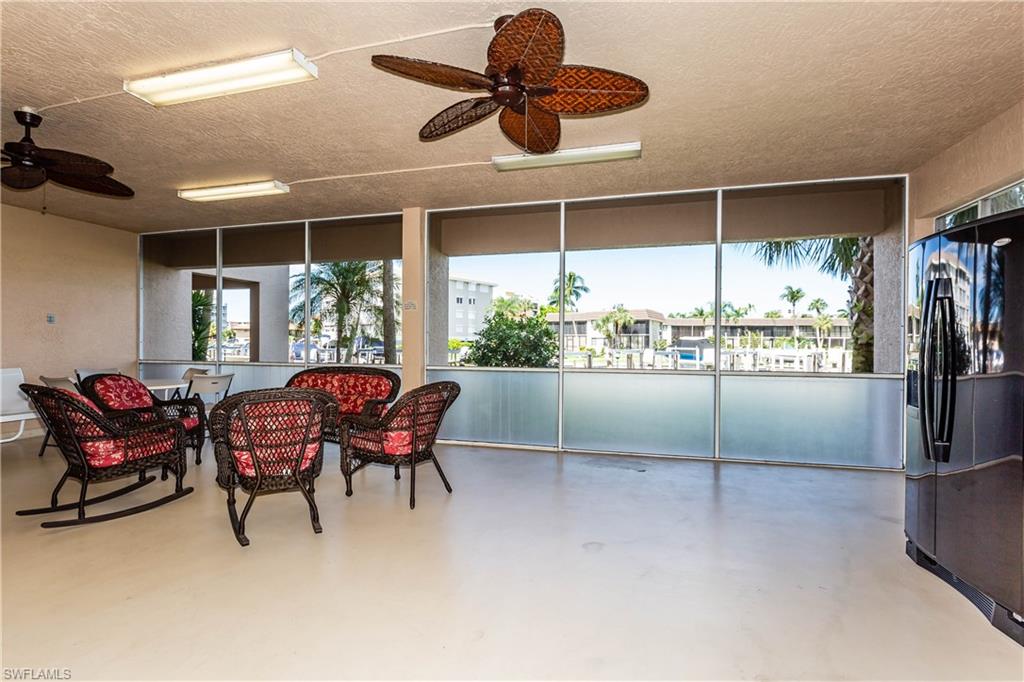 900 Collier CT # 303