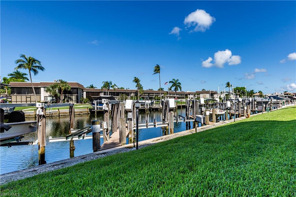 900 Collier CT # 303