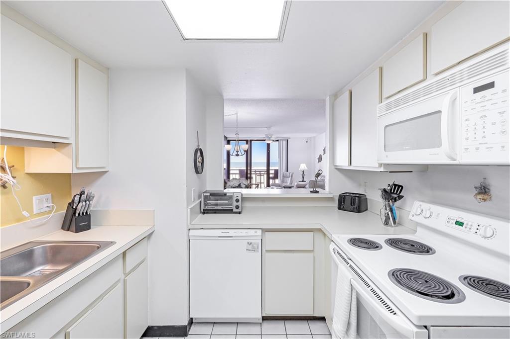 180 Seaview CT # 409