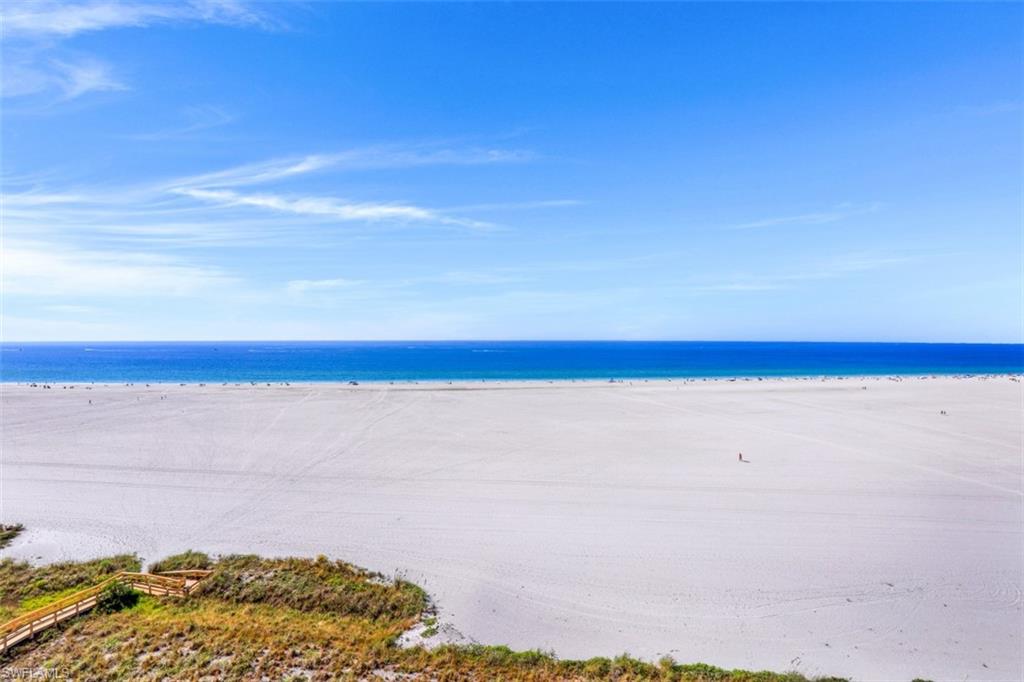 180 Seaview CT # 409