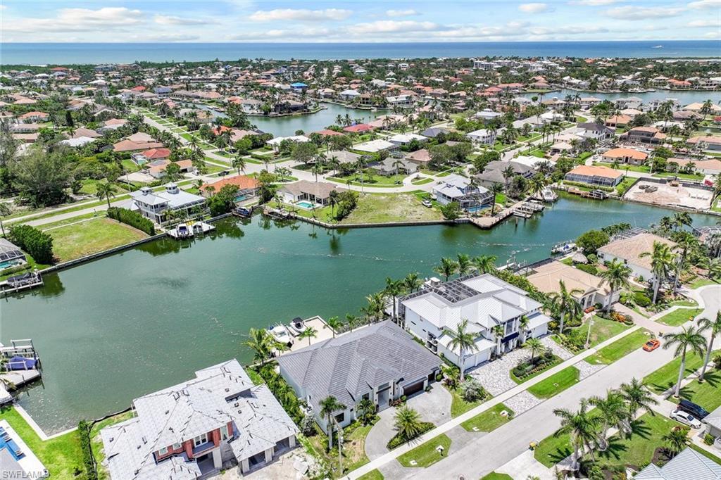 685 Cameo CT