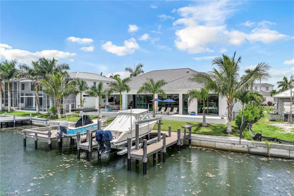 685 Cameo CT