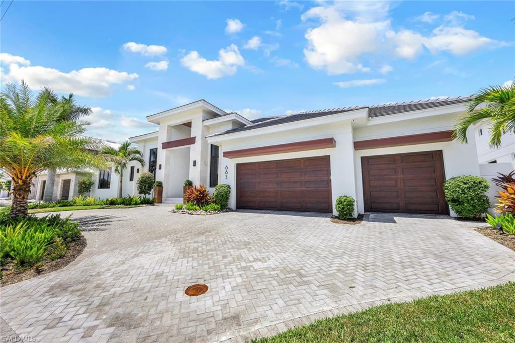 685 Cameo CT