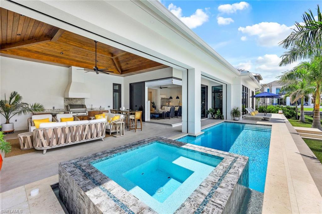 685 Cameo CT