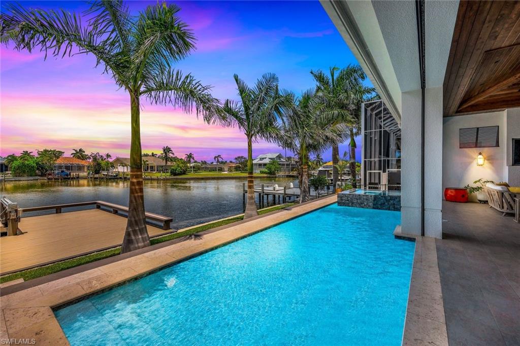 685 Cameo CT