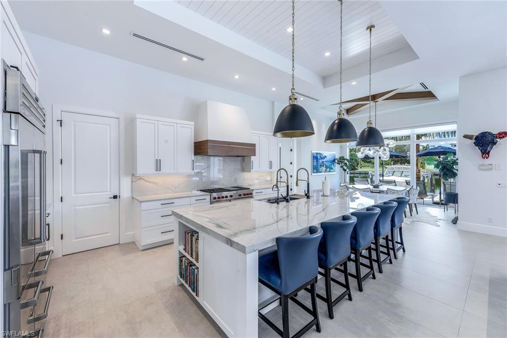 685 Cameo CT