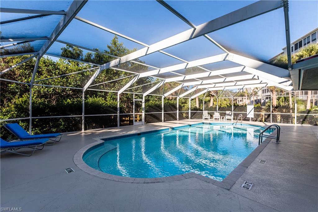 201 Vintage Bay DR # 8 Unit: B-8