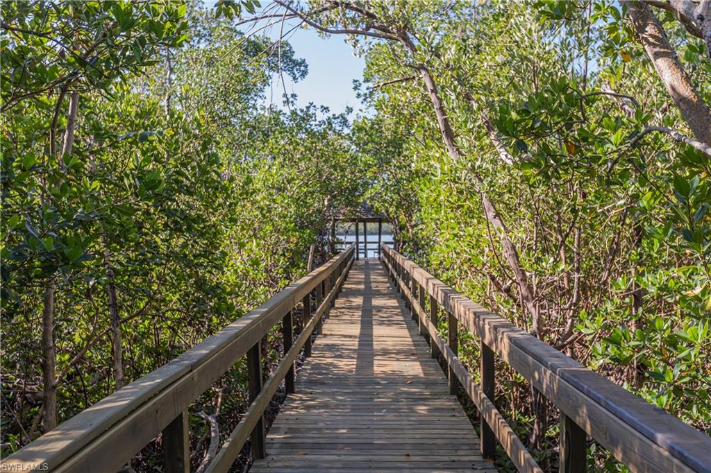 201 Vintage Bay DR # 8 Unit: B-8