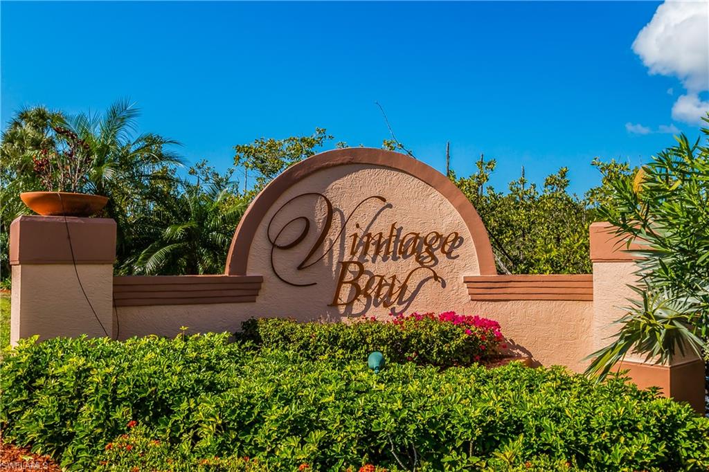 201 Vintage Bay DR # 8 Unit: B-8