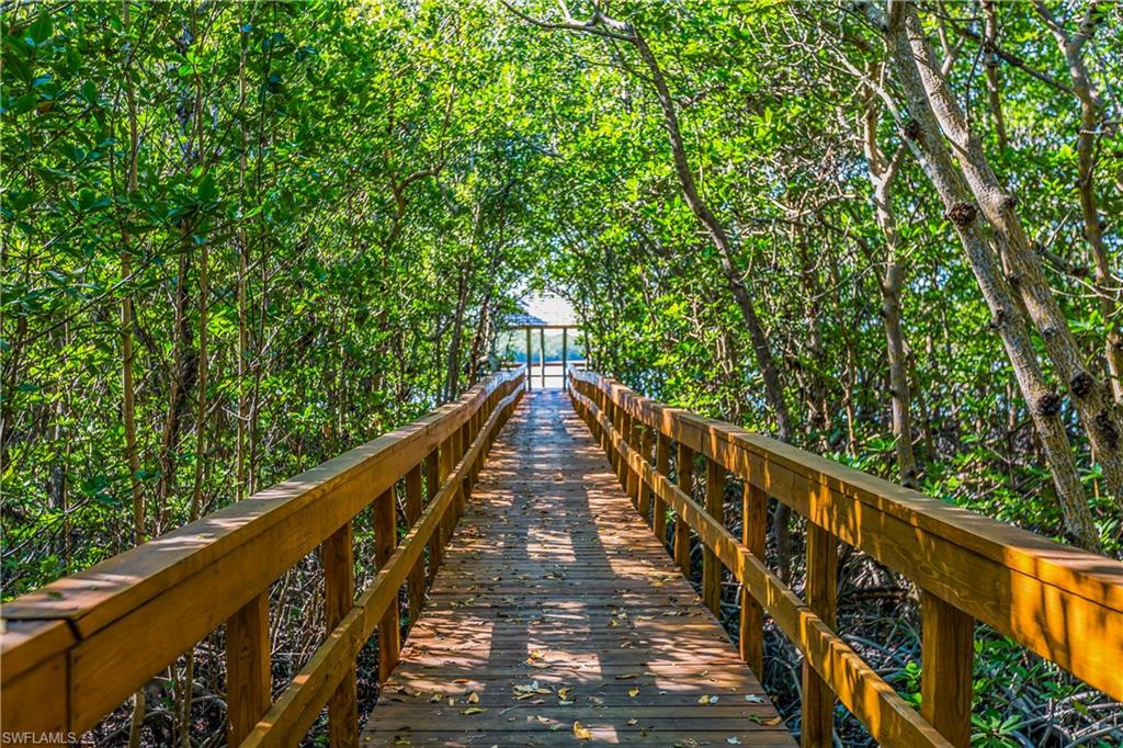 201 Vintage Bay DR # 8 Unit: B-8