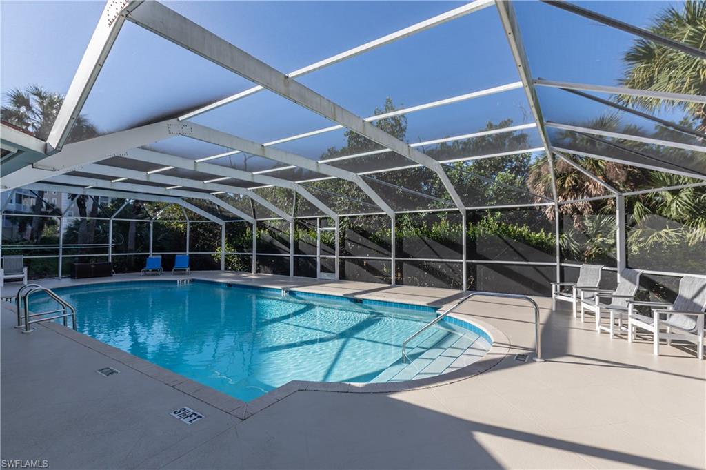 201 Vintage Bay DR # 8 Unit: B-8