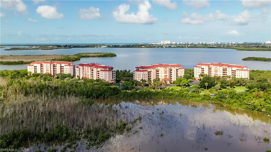 201 Vintage Bay DR # 8 Unit: B-8