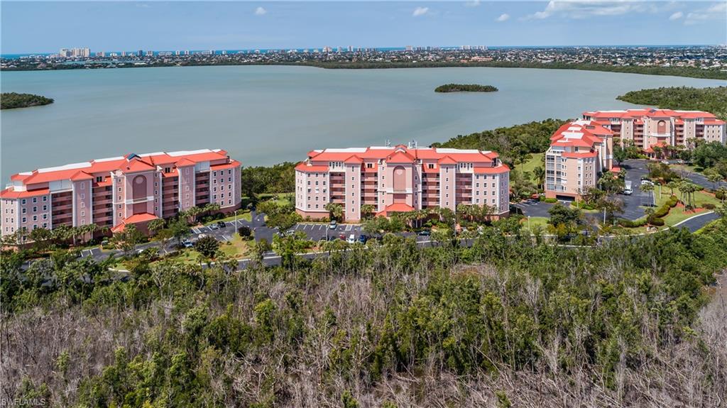 201 Vintage Bay DR # 8 Unit: B-8