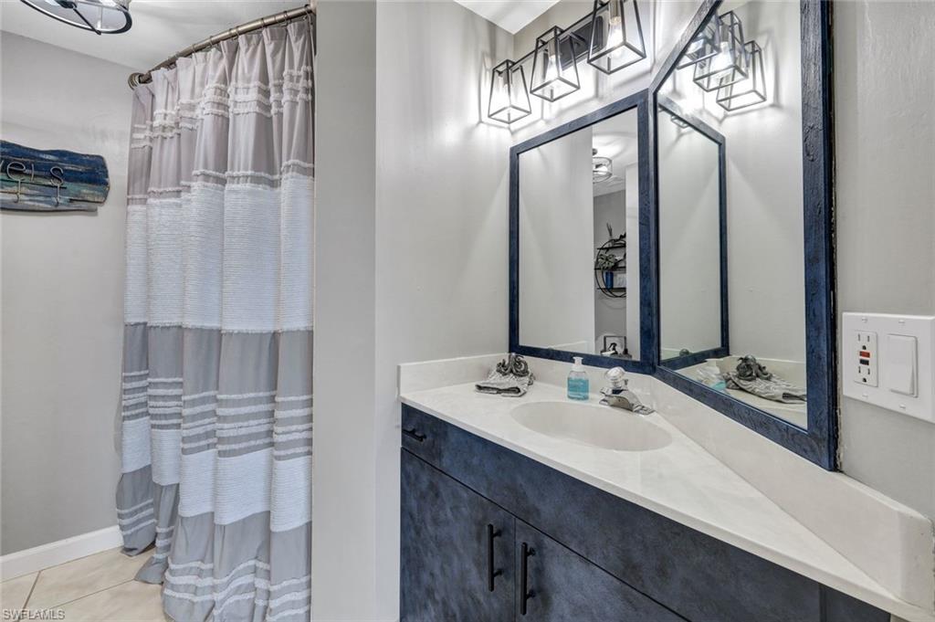 201 Vintage Bay DR # 8 Unit: B-8