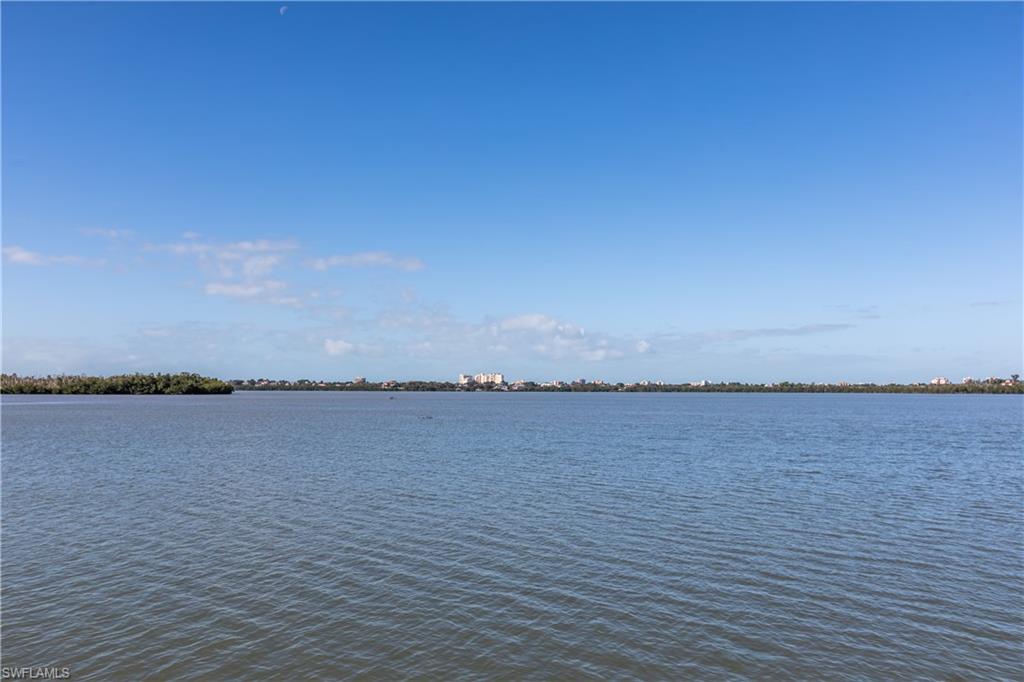 201 Vintage Bay DR # 8 Unit: B-8