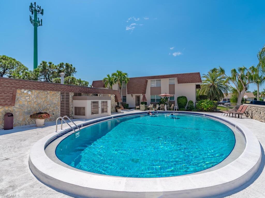 457 Tallwood ST # 105