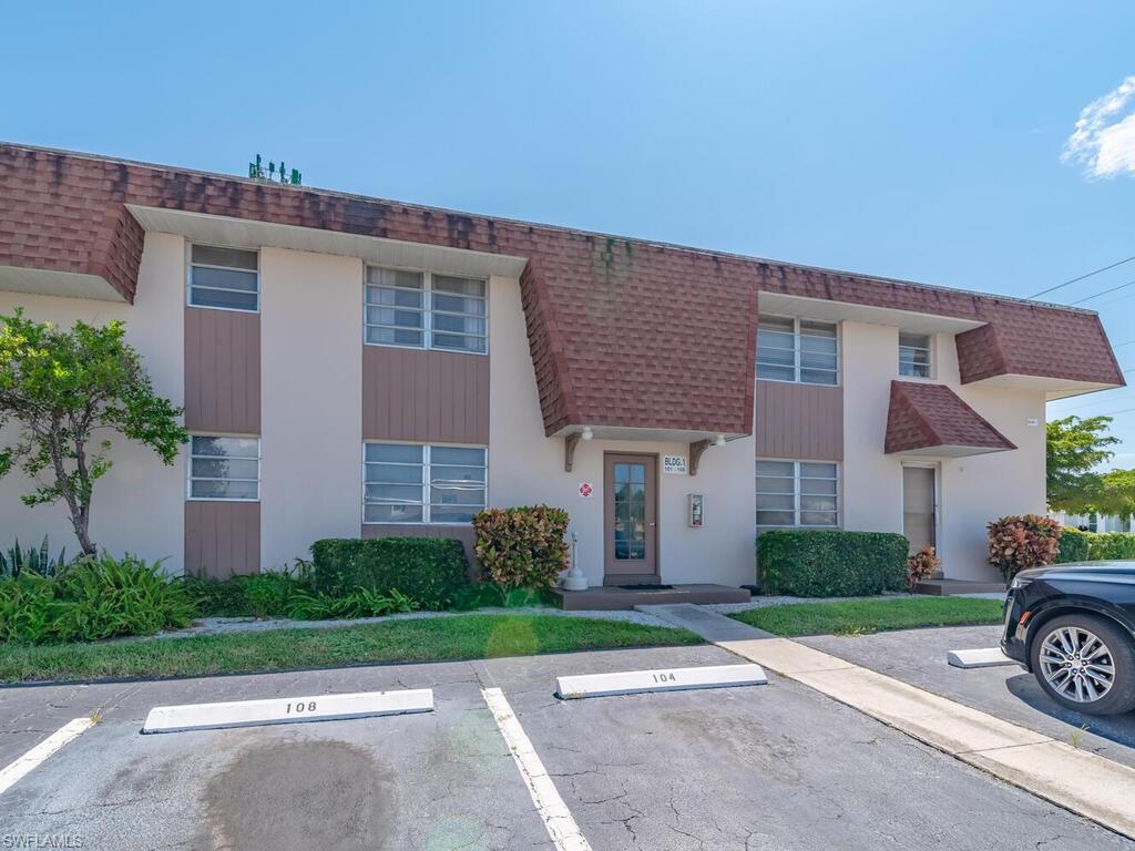 457 Tallwood ST # 105