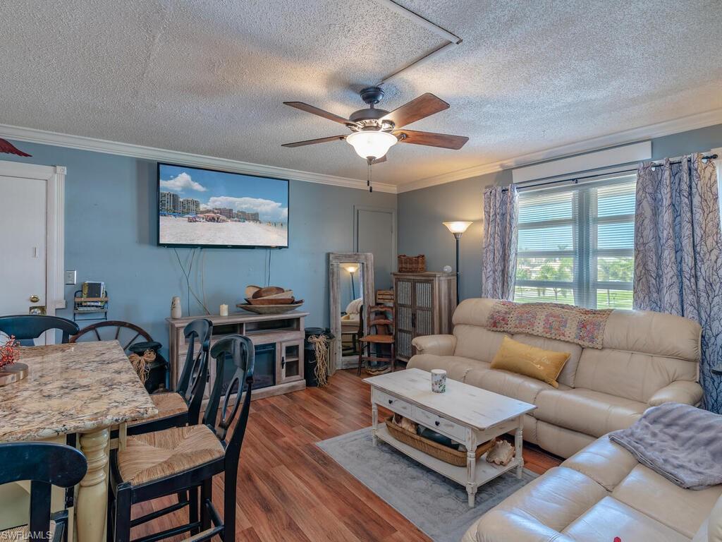 457 Tallwood ST # 105