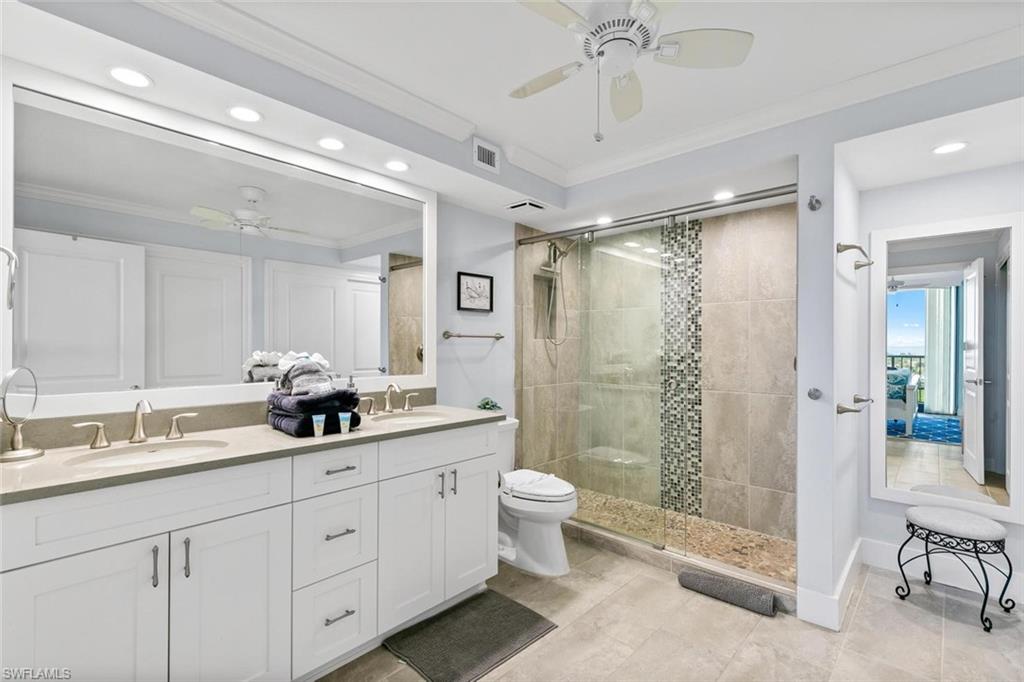 440 Seaview CT # 1608