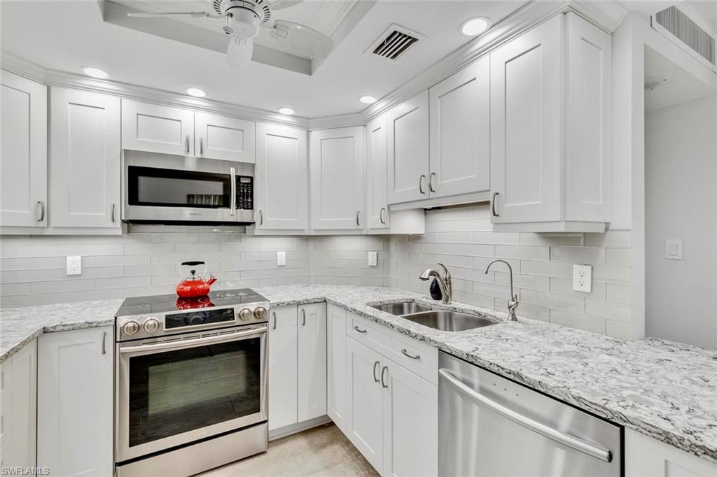 440 Seaview CT # 1608