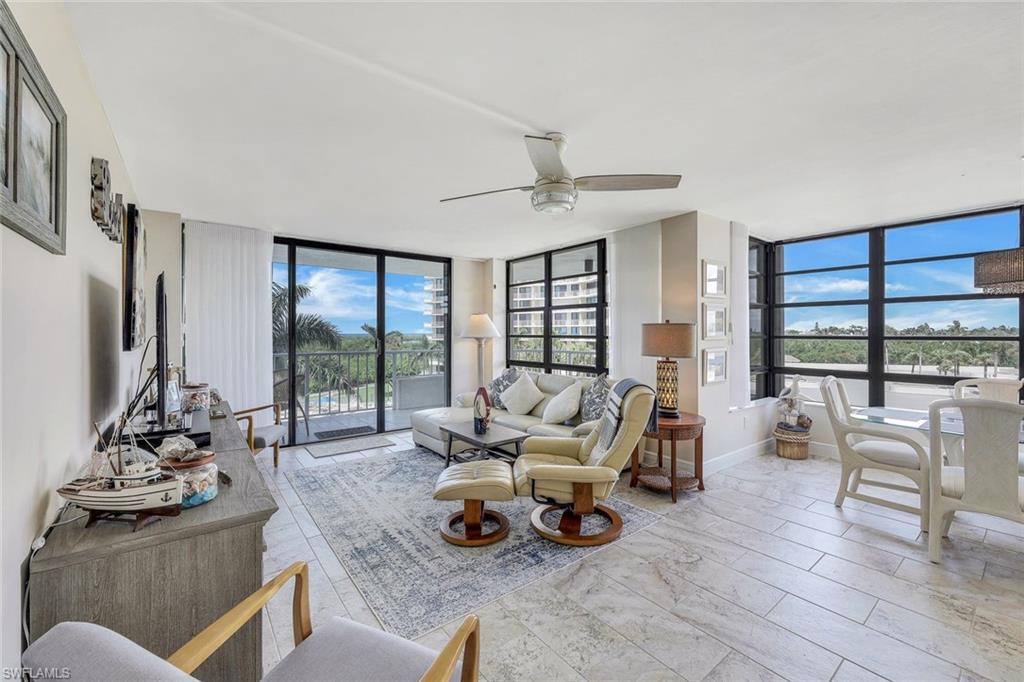 380 Seaview CT # 403