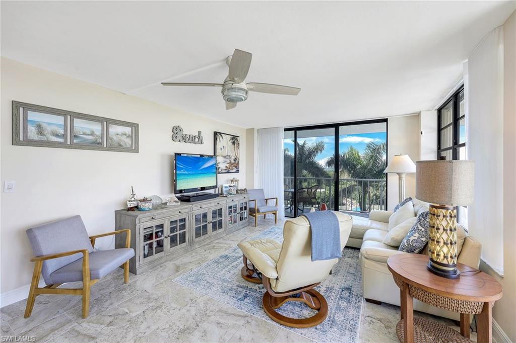 380 Seaview CT # 403