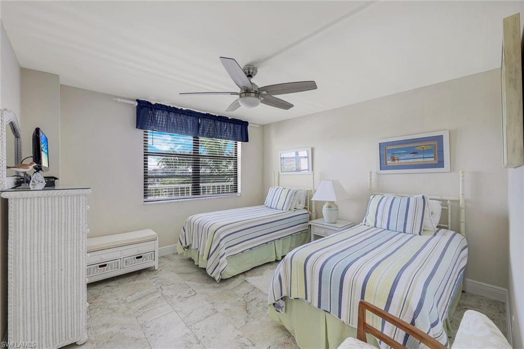 380 Seaview CT # 403