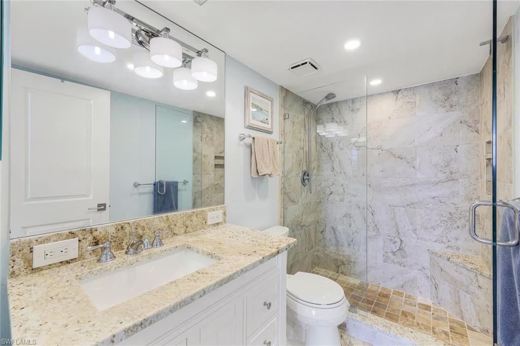 380 Seaview CT # 403