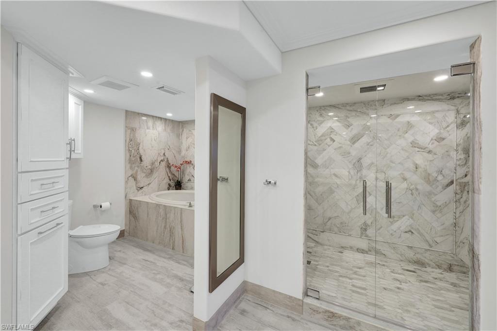 840 S Collier BLVD # 402