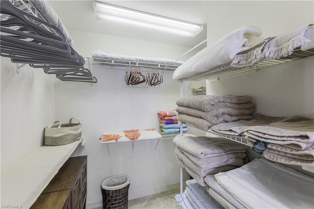 8200 Twelve Oaks CIR # 412