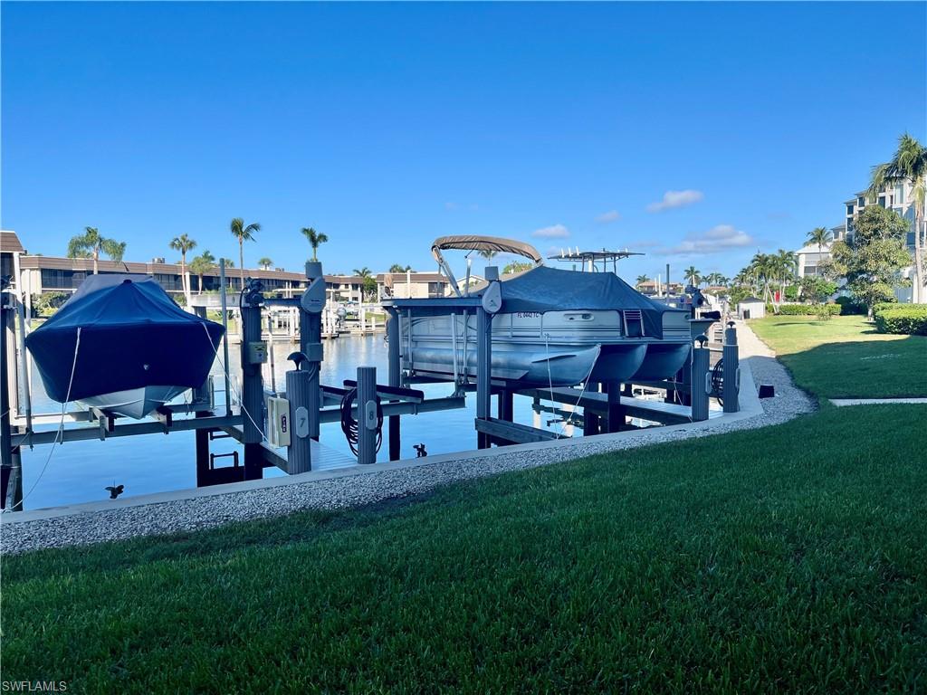 900 Collier CT # 401