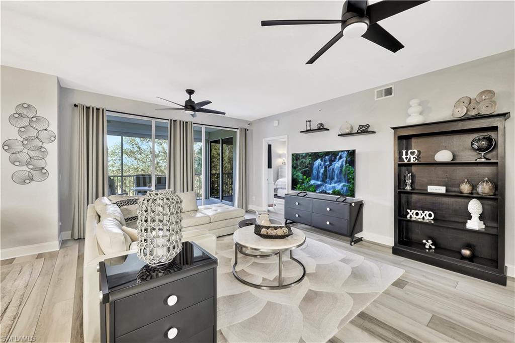 133 Vintage Bay DR # 11 Unit: A-11