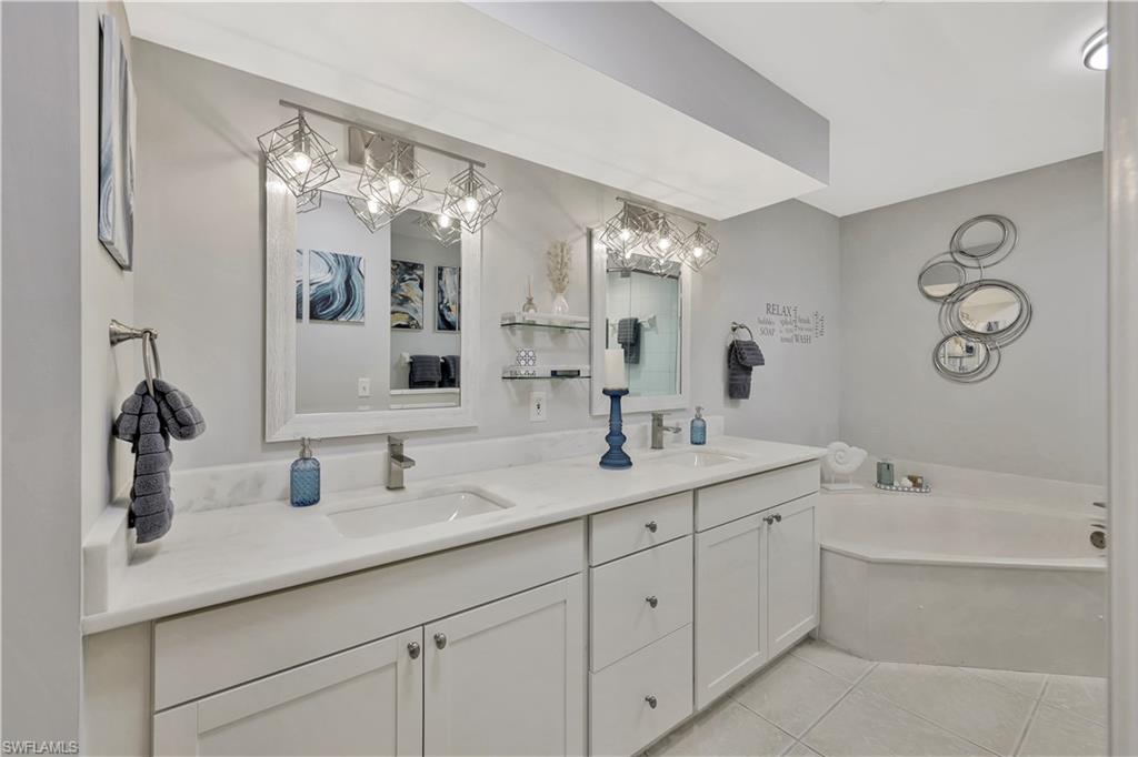 133 Vintage Bay DR # 11 Unit: A-11