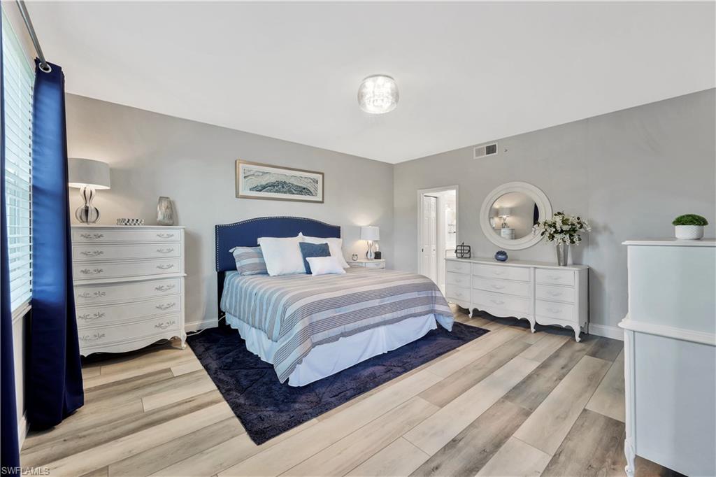 133 Vintage Bay DR # 11 Unit: A-11