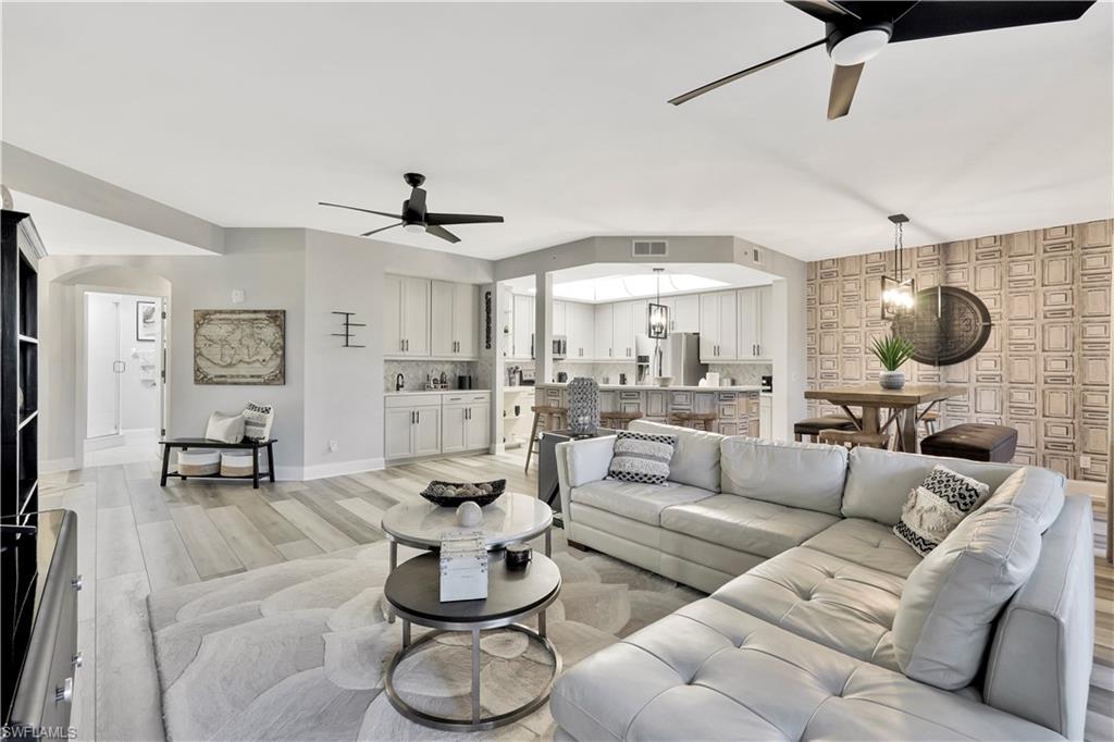 133 Vintage Bay DR # 11 Unit: A-11