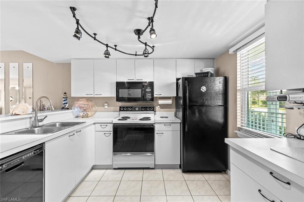 825 W Elkcam CIR # 103 Unit: 1-103