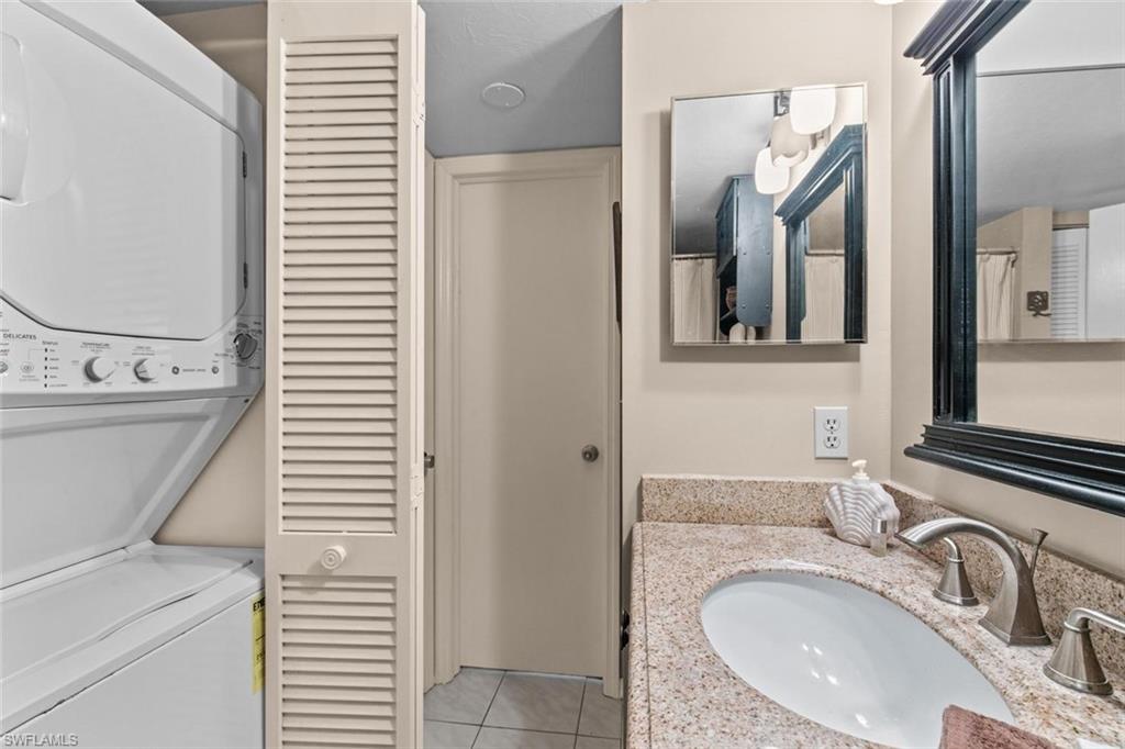 825 W Elkcam CIR # 103 Unit: 1-103