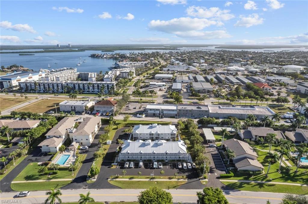 825 W Elkcam CIR # 103 Unit: 1-103